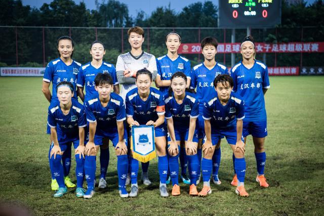 周琦5投2中仅得10分 罚球三不沾登上微博热搜